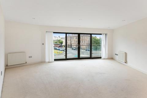 3 bedroom flat to rent, Lower Granton Road, Edinburgh, Midlothian, EH5
