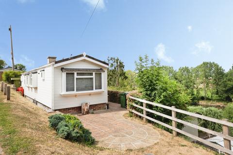 2 bedroom detached bungalow for sale, River View, Shillingford Hill, Wallingford