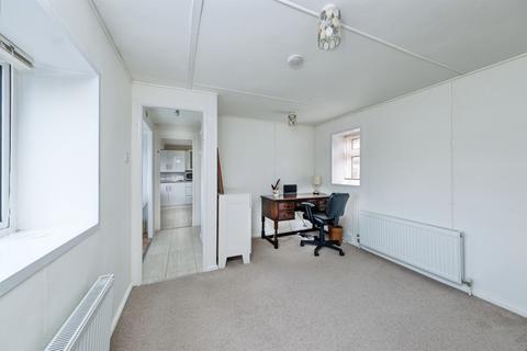 2 bedroom detached bungalow for sale, River View, Shillingford Hill, Wallingford