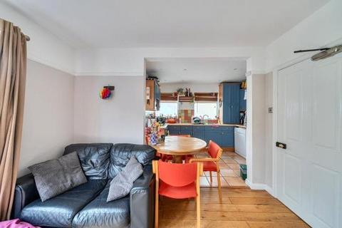 4 bedroom semi-detached house to rent, Shelley Road, Oxford, OX4