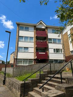 3 bedroom apartment for sale, Longleats Gardens, South Shields, NE33
