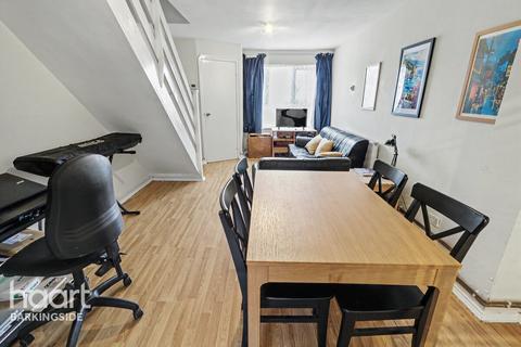 Laing Close, Hainault