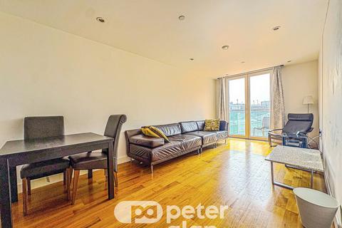 2 bedroom flat to rent, The Hayes Apartments, Cardiff, CF10