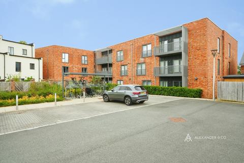 2 bedroom flat to rent, Roberts Drive, Bicester OX25