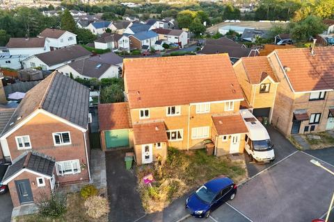 3 bedroom semi-detached house for sale, 30 Clos Coed Duon, Blackwood, Gwent, NP12 1FP
