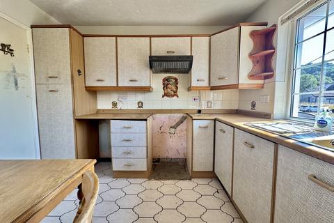 2 bedroom flat for sale, Maes Yr Haf, Penclawdd, Swansea, City And County of Swansea.