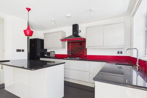3 bedroom semi-detached house for sale, St. Pauls Road, Staines-upon-Thames, Surrey, TW18