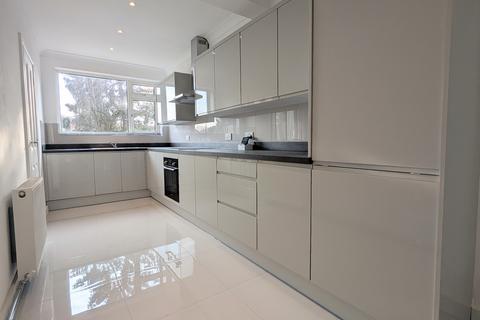 4 bedroom house to rent, Radford Drive, Leicester, LE3