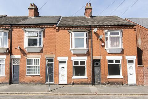 2 bedroom terraced house to rent, Sandhurst Street, Oadby, Leicester