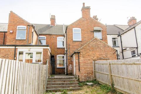 2 bedroom terraced house to rent, Sandhurst Street, Oadby, Leicester