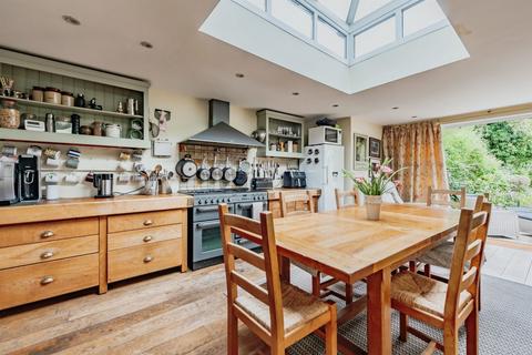 4 bedroom semi-detached house for sale, Copthorne Bank, Copthorne, Crawley