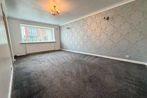 2 bed flat/apartment for rent in 35A East Park Road, Blackburn. BB1 8DW