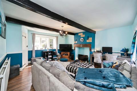 2 bedroom cottage for sale, Cliffe View, Bradford BD15