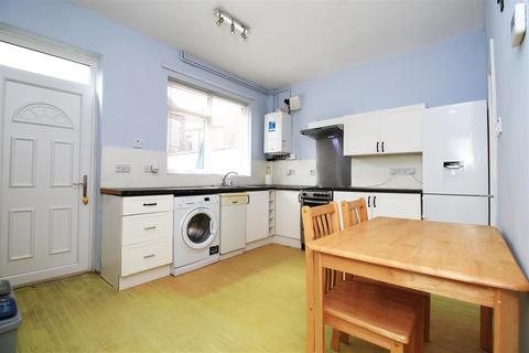 2 bedroom house for sale, Rockhampton Street, Manchester M18