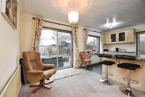 3 bedroom semi-detached house for sale, Hares Chase, Billericay