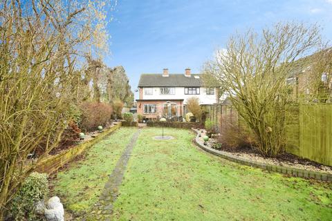 3 bedroom semi-detached house for sale, Hares Chase, Billericay