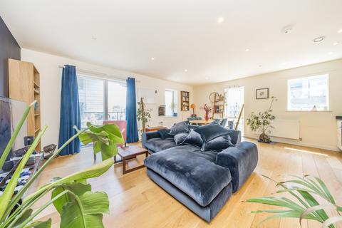 2 bedroom flat to rent, Branch Place, London, N1