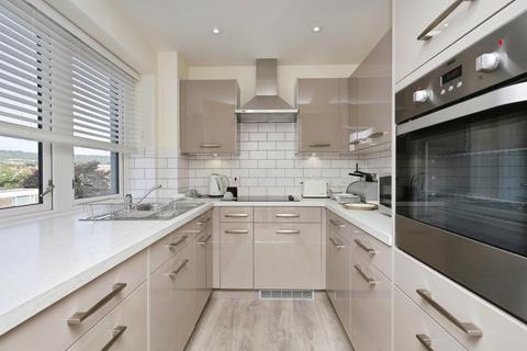 2 bedroom flat for sale, Southfields Road, Eastbourne