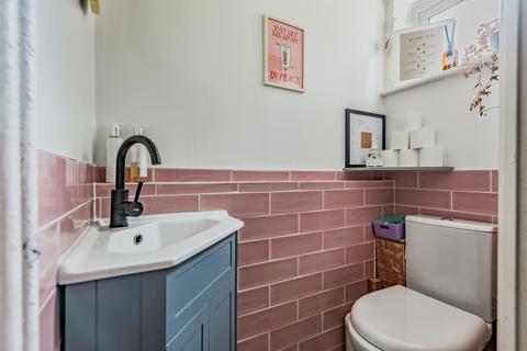 3 bedroom end of terrace house for sale, Lister Avenue, East Grinstead