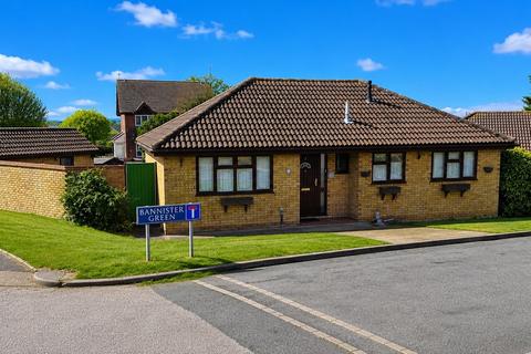 2 bedroom detached bungalow for sale, Bannister Green, Wickford, Essex, SS12