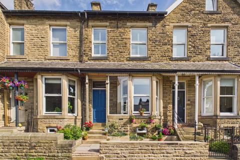 Plevna Terrace, Bingley