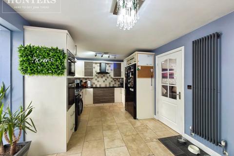 3 bedroom detached house for sale, Cotterdale Gardens, Wombwell, Barnsley
