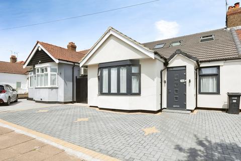 5 bedroom semi-detached bungalow for sale, Lamerton Road, Ilford