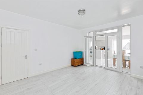 5 bedroom semi-detached bungalow for sale, Lamerton Road, Ilford