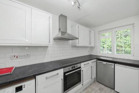 1 bedroom flat for sale, 18 Tavistock Road, Bromley, Kent, BR2 0SY