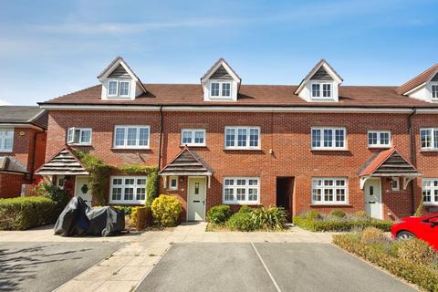4 bed detached house for rent in Farro Drive, York