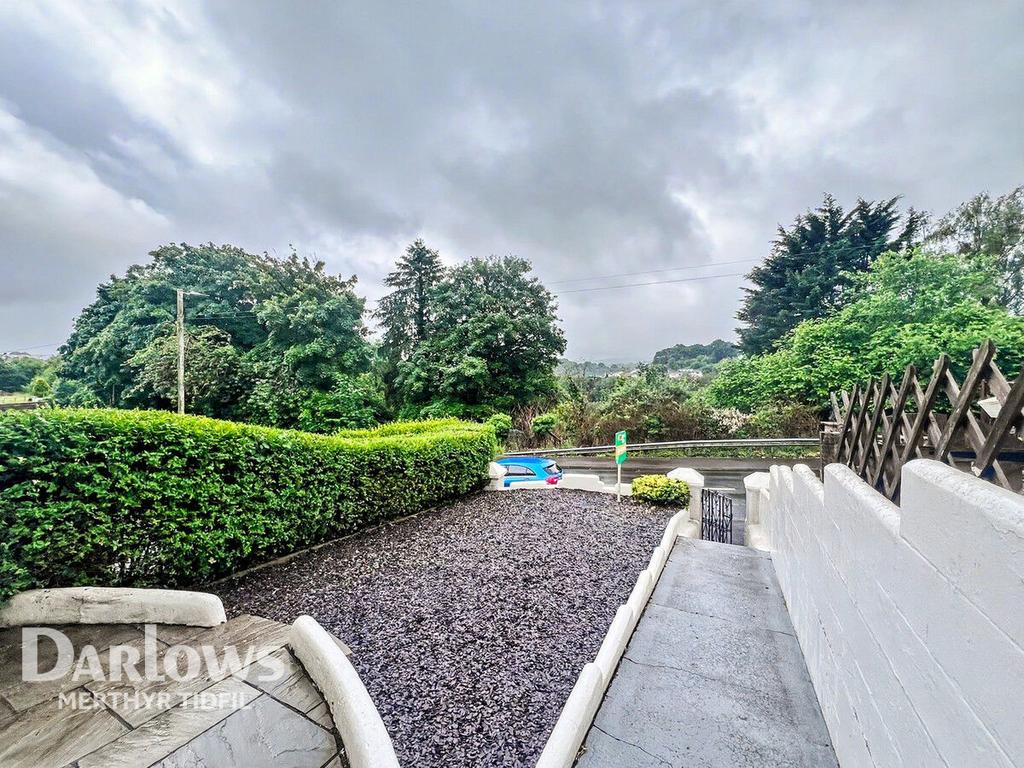 House in Treharris, Bedlinog - View 6