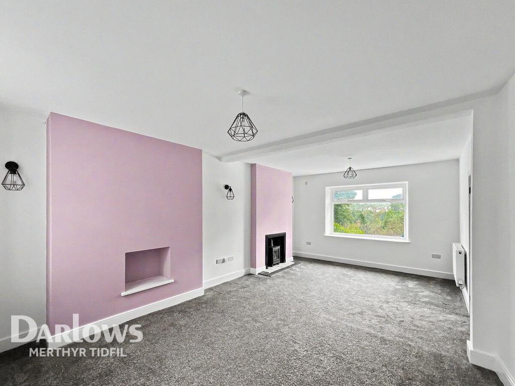 House in Treharris, Bedlinog - More