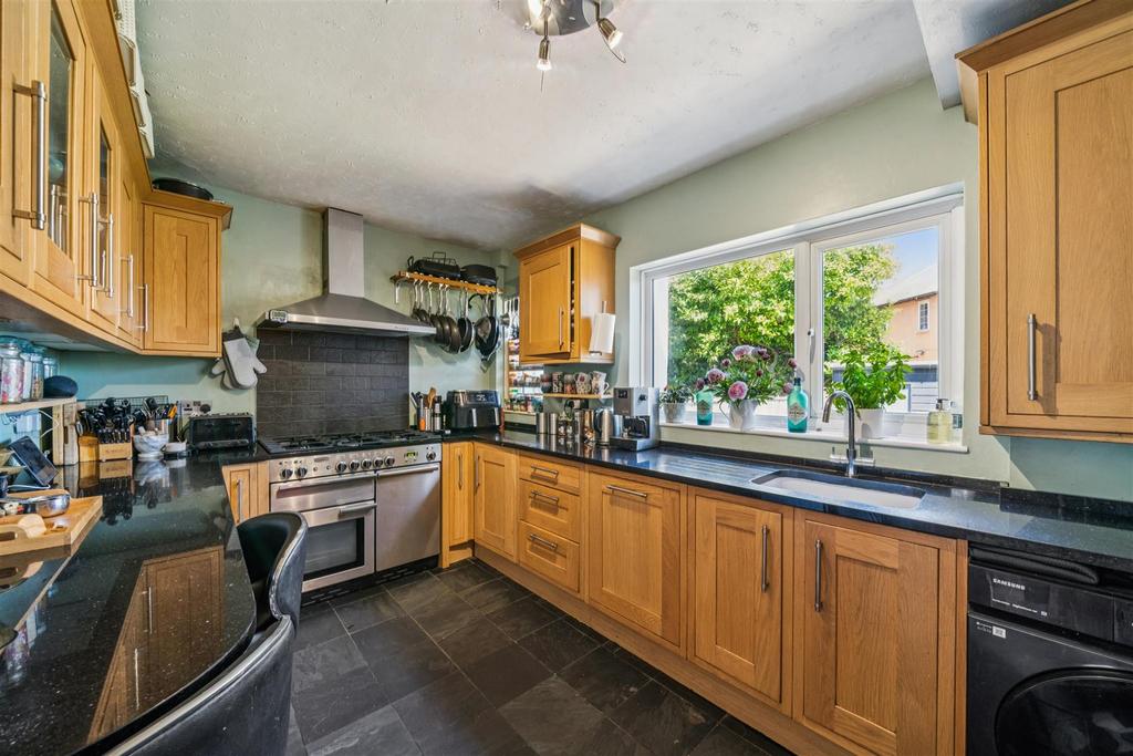 Staveley Gardens, W4 - FOR SALE