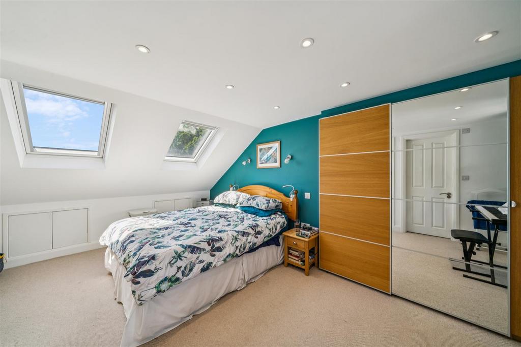 Staveley Gardens, W4 - FOR SALE