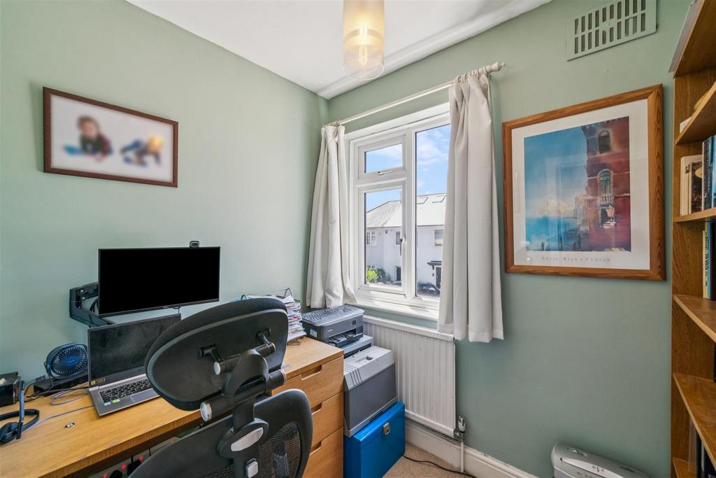 Staveley Gardens, W4 - FOR SALE
