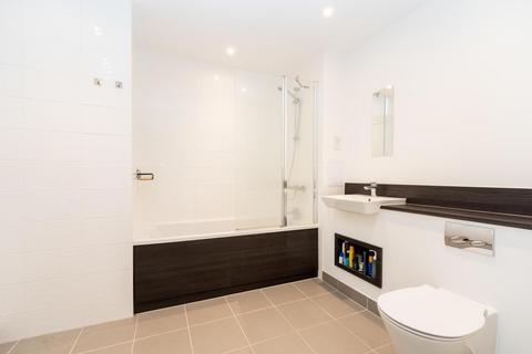 2 bedroom flat to rent, Thunderer Street, London, E13