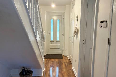 3 bedroom house to rent, Carrick Road, Bedford, MK41