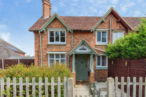 2 bedroom cottage for sale, Troop Cottage, Vicarage Lane, Warwickshire, CV35