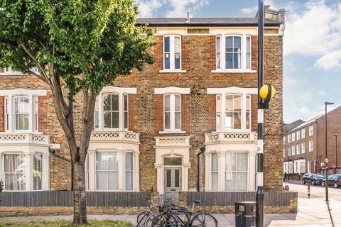 Drayton Park, London N5