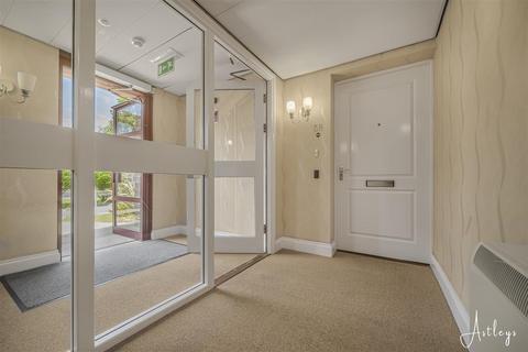 2 bedroom retirement property for sale, Willow Court, Clyne Common, Swansea