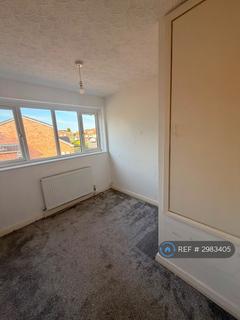 3 bedroom semi-detached house to rent, Heygate Way, Walsall, WS9