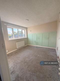 3 bedroom semi-detached house to rent, Heygate Way, Walsall, WS9