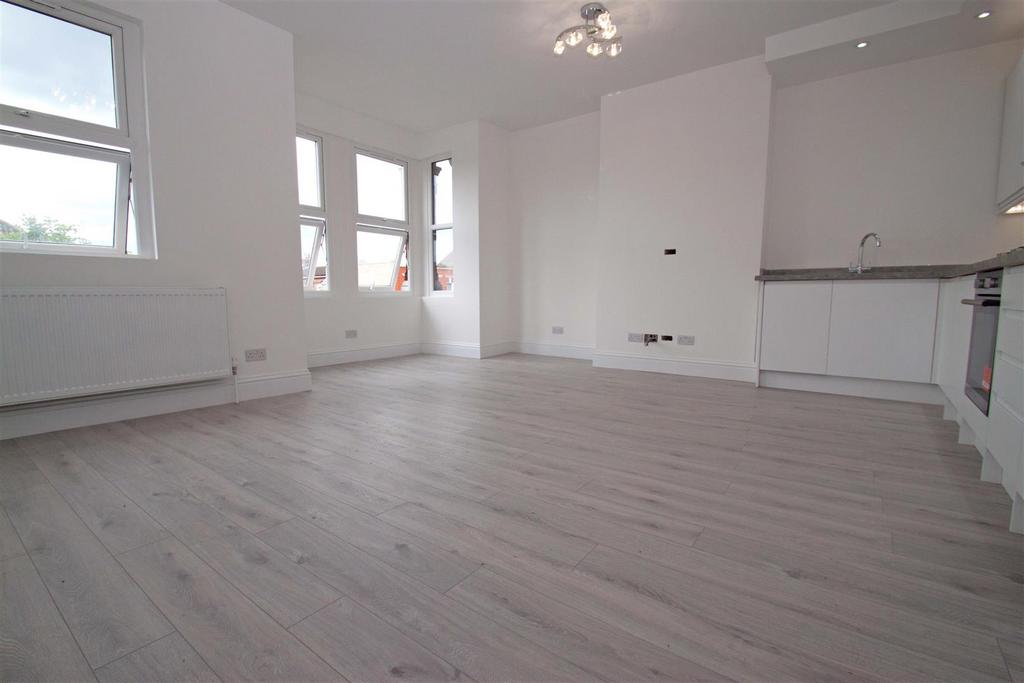 Apartment in London - View 2