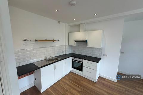 2 bed flat/apartment for rent in Victoria Street, Crewe, CW1