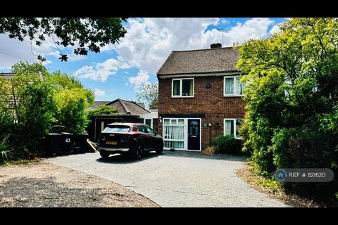 4 bed detached house for rent in Blackberry Road, Colchester, CO3