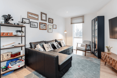 2 bedroom apartment to rent, Barrington Road, London, SW9