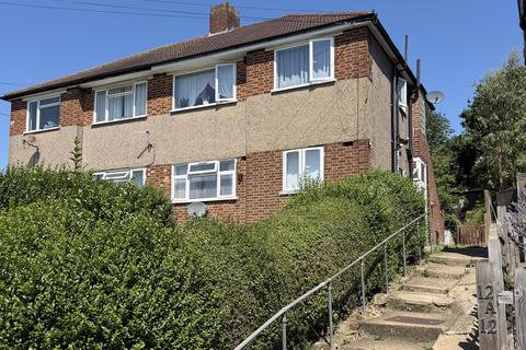 2 bedroom flat to rent, Blythe Close,  London, SE6