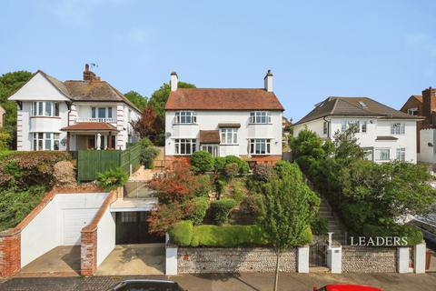 4 bed detached house for rent in Pashley Road, Eastbourne, East Sussex, BN20