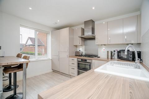 3 bedroom terraced house for sale, Madeira Meadows, Newton Leys, Milton Keynes, MK3