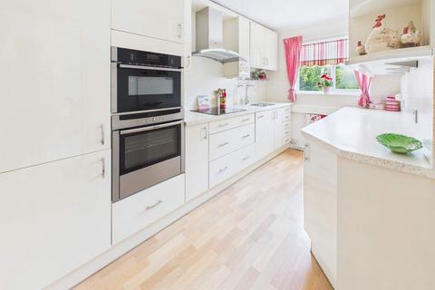2 bedroom retirement property for sale, Heol Y Felin, Rhiwbina, Cardiff. CF14